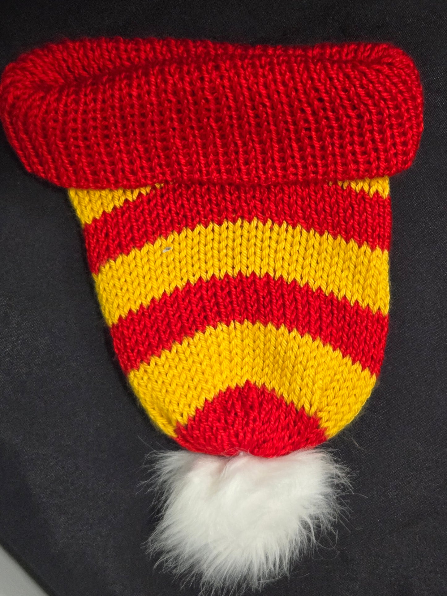 Folded brim hat Red and Yellow